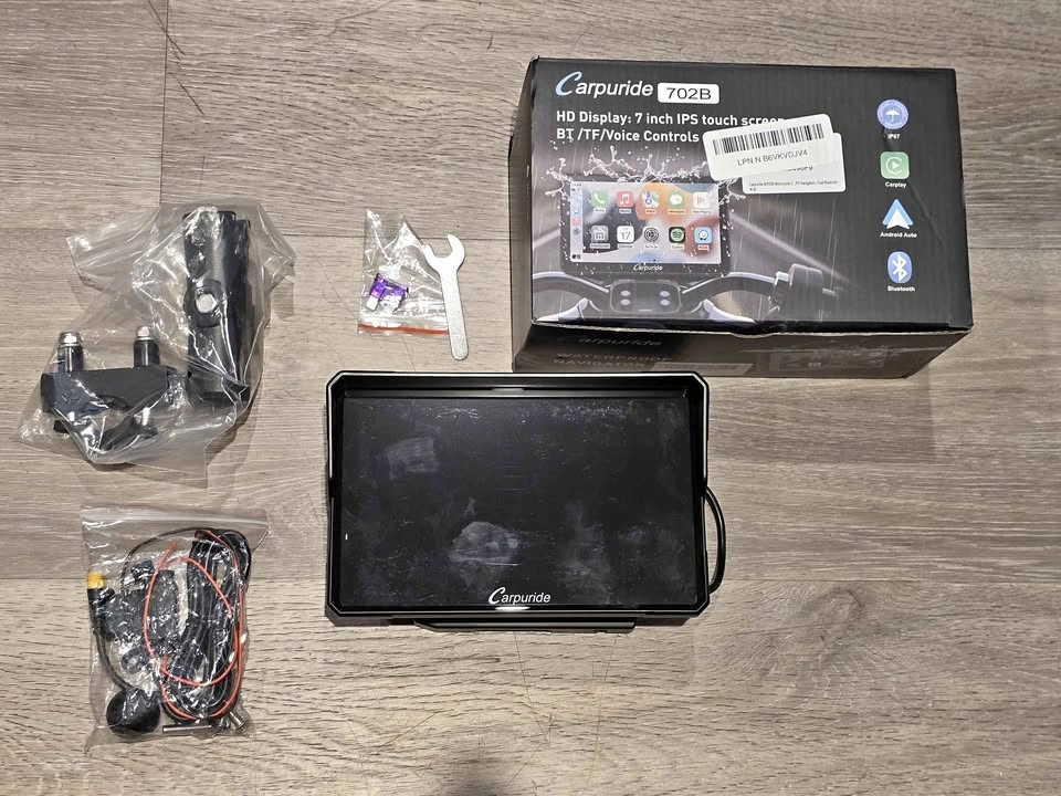 Carpuride W702B Wireless Motorcycle Portable Stereo Navigation M