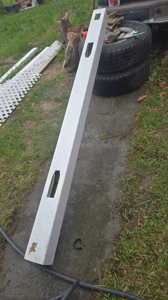 Vinyl fence post - photo 2