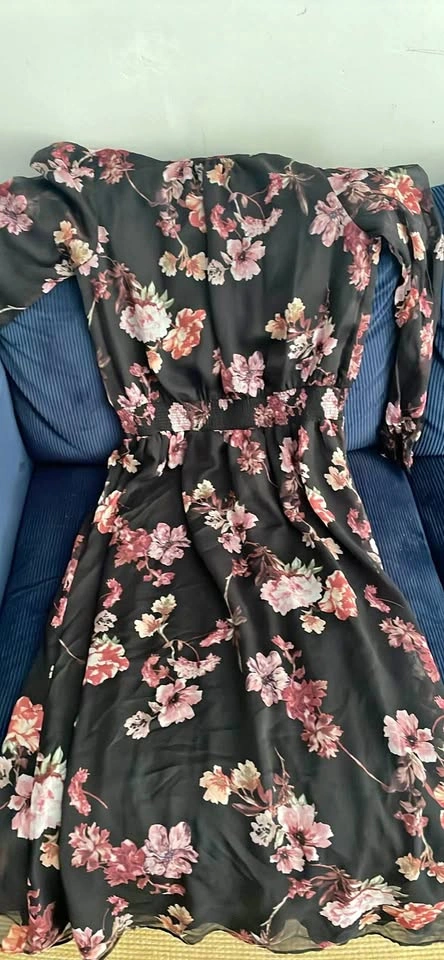 Black floral Vince Camuto Chiffon Dress