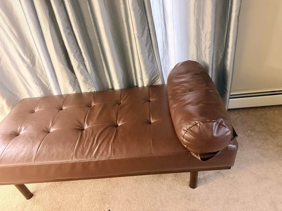 Brown leather couch - photo 4
