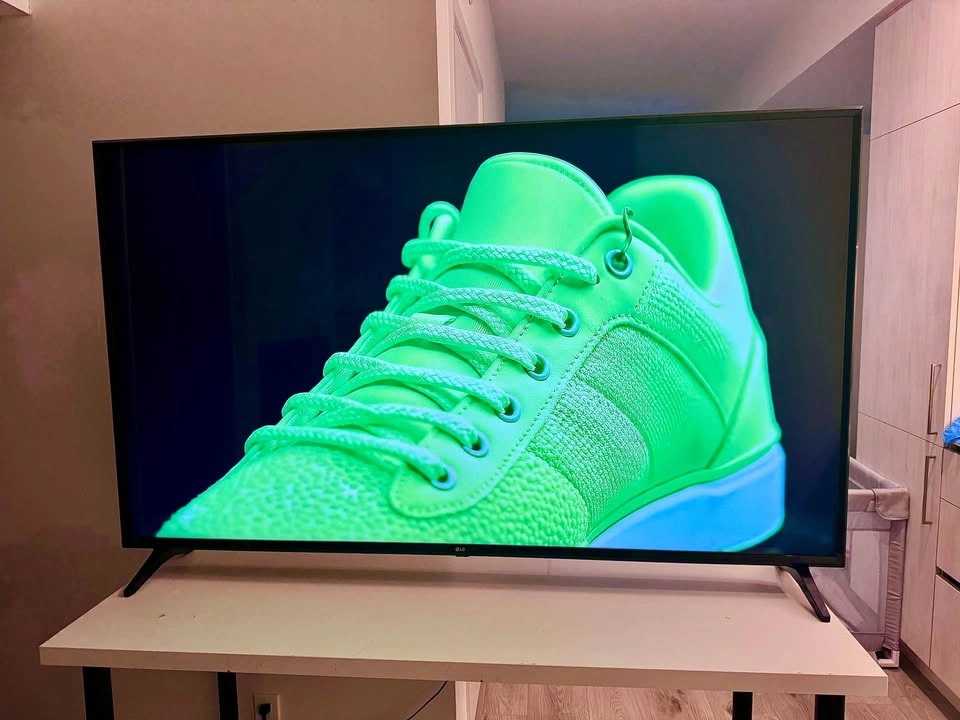 LG 65” 4K Smart TV – Excellent Condition - photo 4