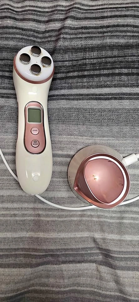 Devices for beauty care