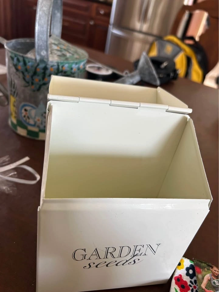 Gardening gift pack - photo 3