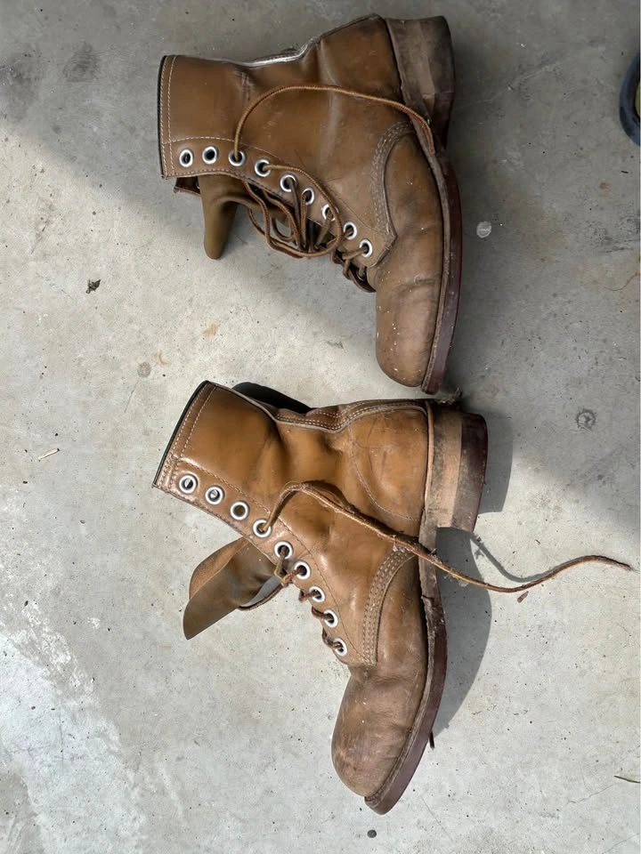 Size 9 women’s steel toe safety boots - photo 2