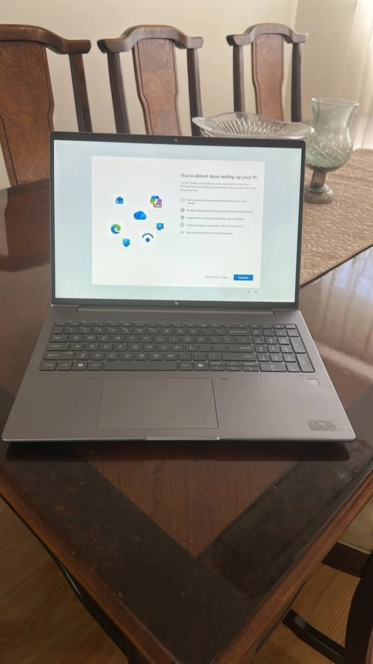 HP ZBook Power 16" Mobile Workstation | 64GB RAM | RTX 2000 Ada - photo 3