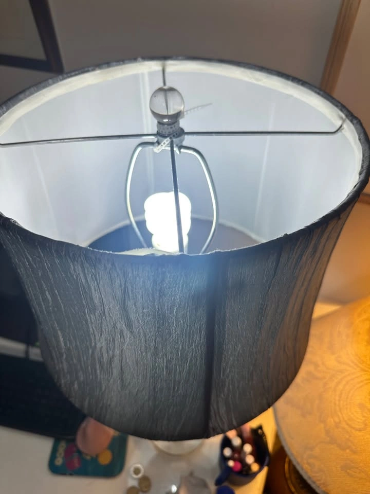 Crystal Base Table Lamp - photo 2