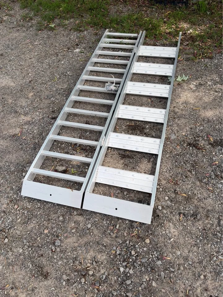 Black Widow Aluminum Motorcycle Ramp - photo 2