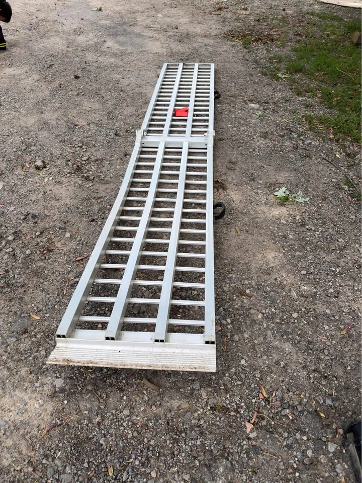Vevor Aluminum Ramp 1000lbs - photo 3