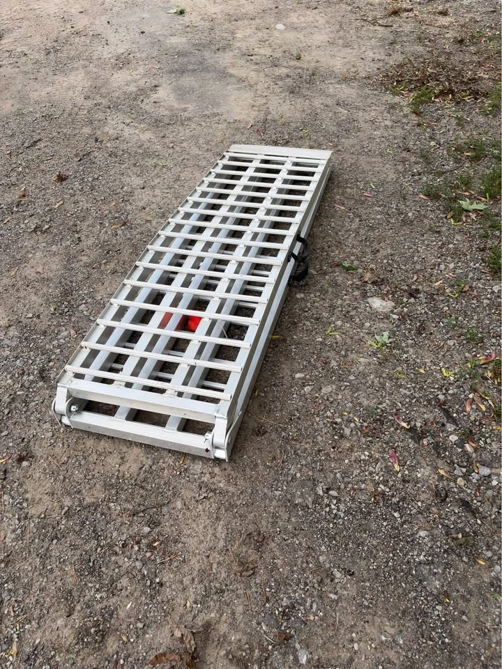 Vevor Aluminum Ramp 1000lbs - photo 4