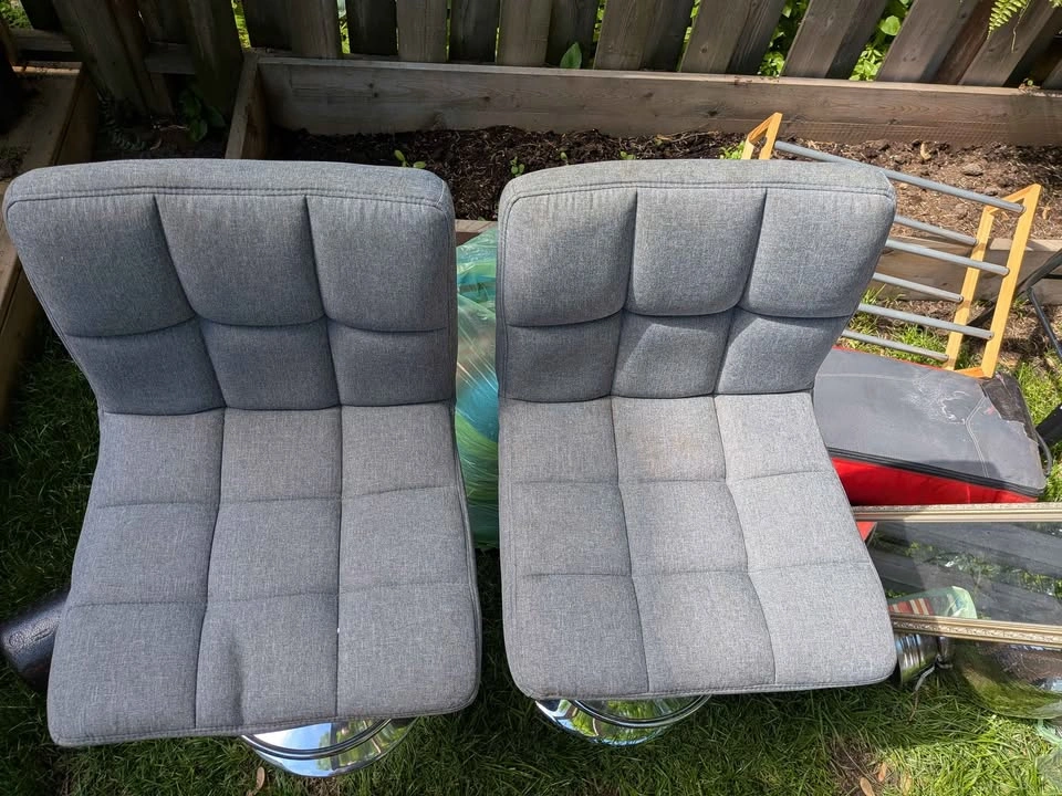 Pair of Grey Tufted Barstools – Adjustable Height & Swivel - photo 2
