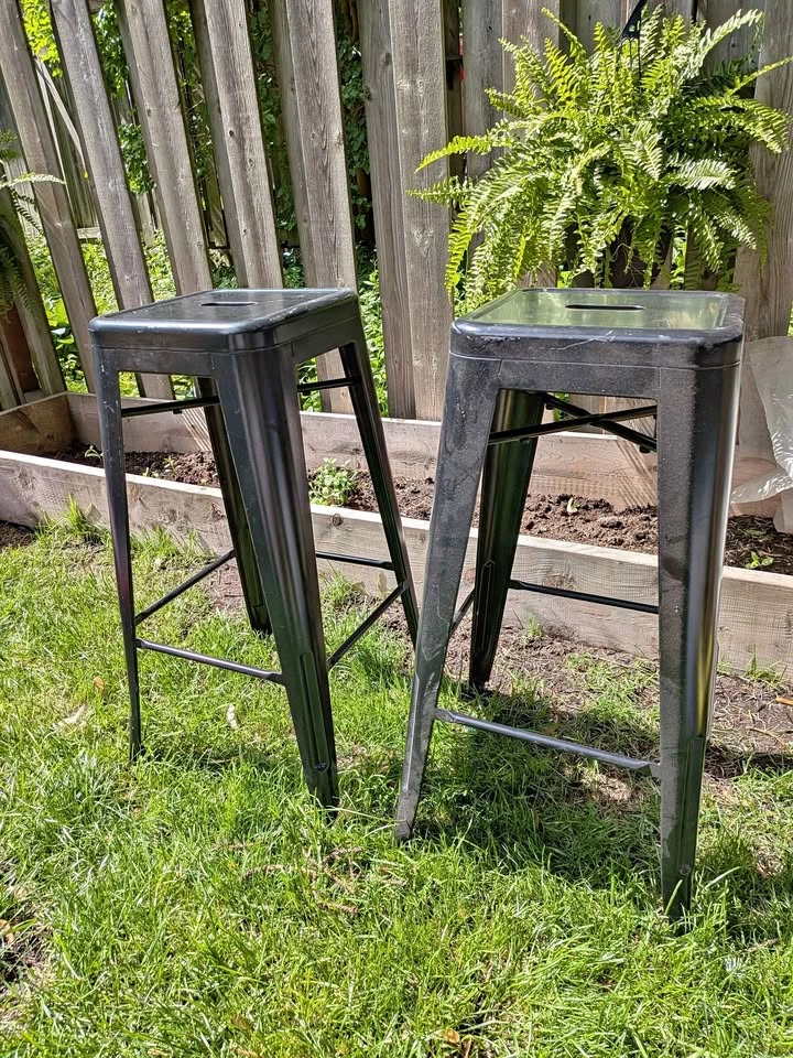 Pair of Structube Hudson Metal Barstools – Black Industrial Styl