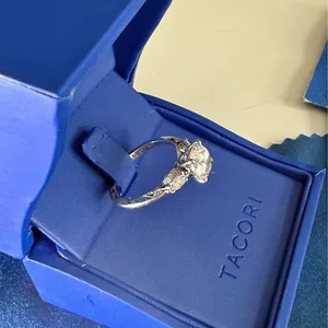 Tacori 18K White Gold Round Diamond Engagement Ring Size 7.5