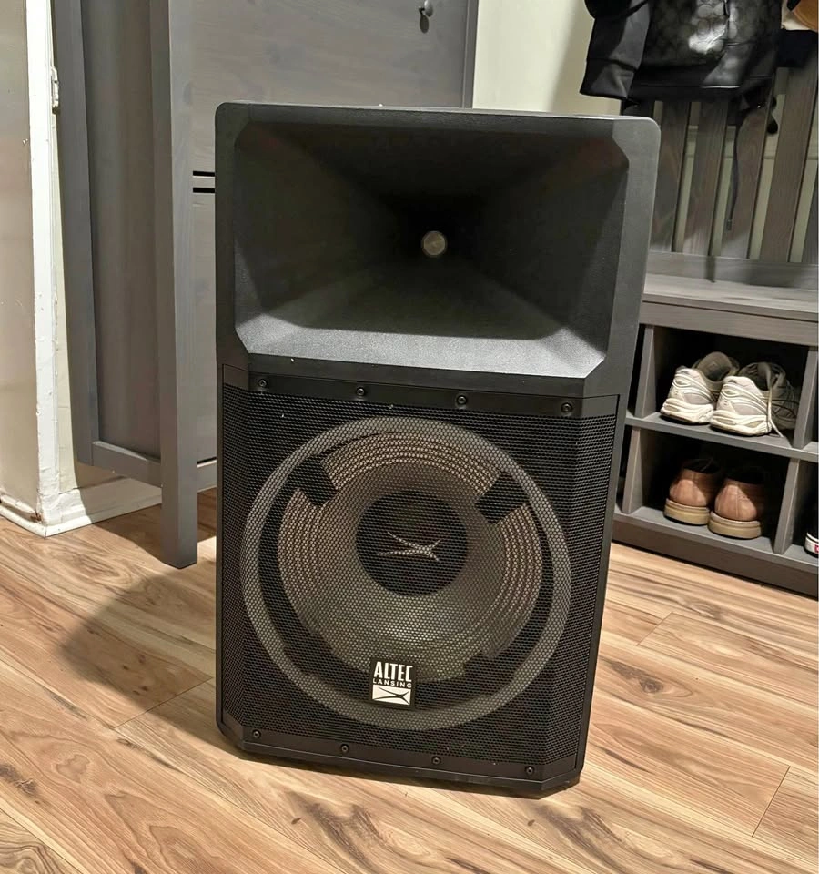 Altec Lansing Lightning Series Powered Party Speaker