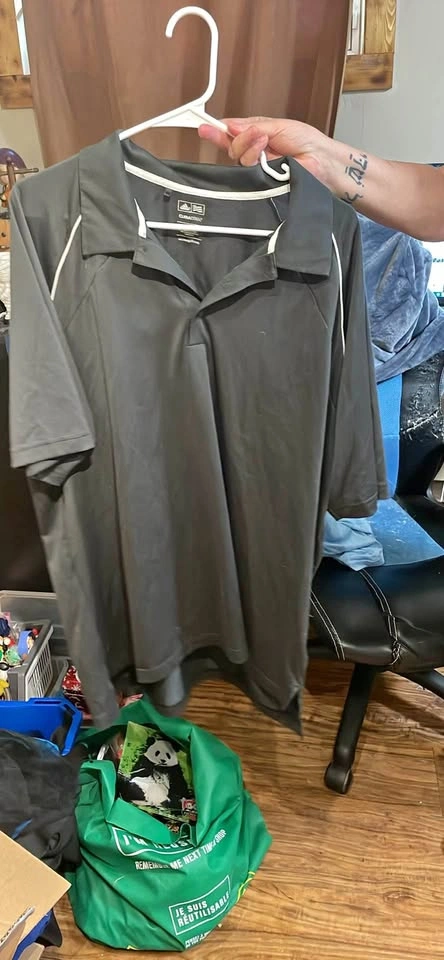 XL Men’s Adidas Golf Button Up Shirt
