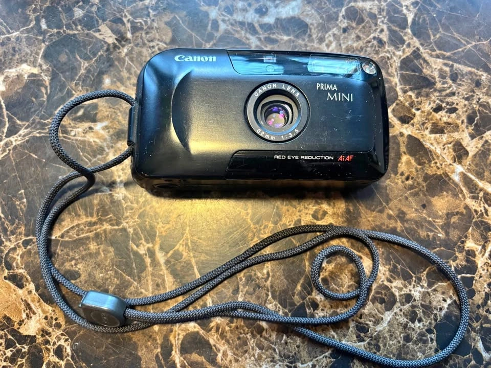Camera Canon Prima Mini (Sure Shot M) With Case