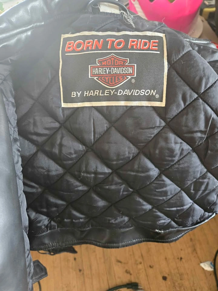 Harley-Davidson Black Leather child's jacket. - photo 5
