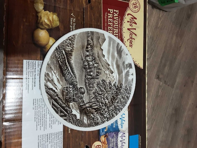 Westmoreland Plate