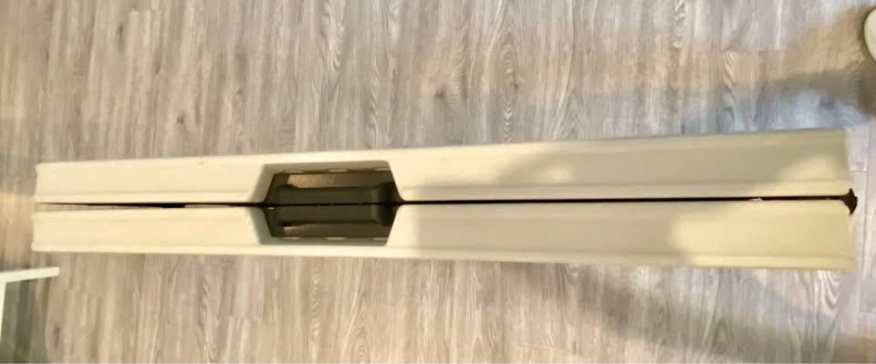 6 FT FOLDABLE TABLE - LIKE NEW! - photo 4