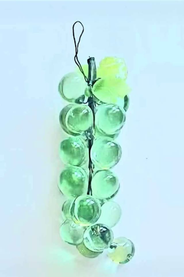 Vtg Jade & Glass Grapes Cluster - photo 2