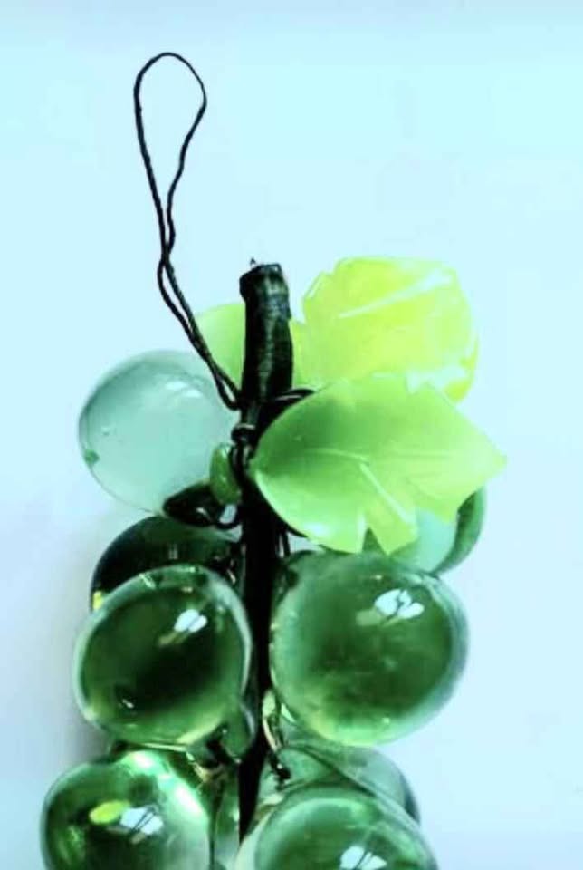 Vtg Jade & Glass Grapes Cluster - photo 3