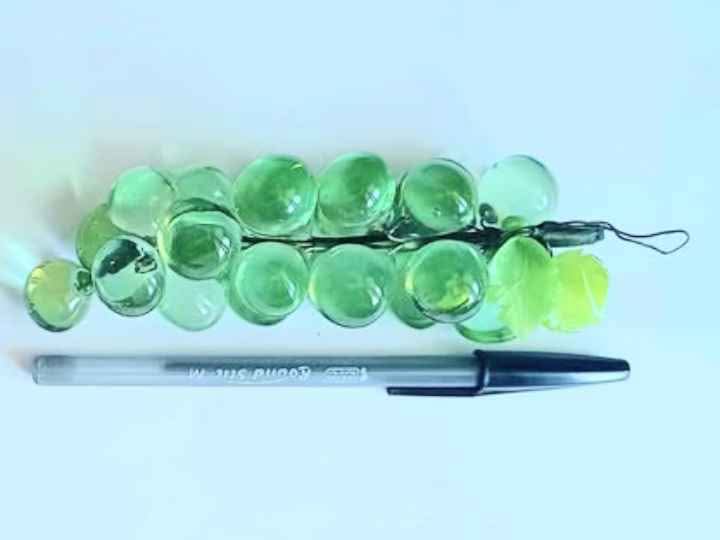 Vtg Jade & Glass Grapes Cluster - photo 5