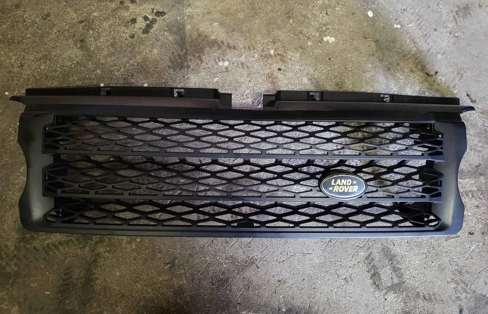 Land Rover Range rover front grille 2003-2013 - photo 5