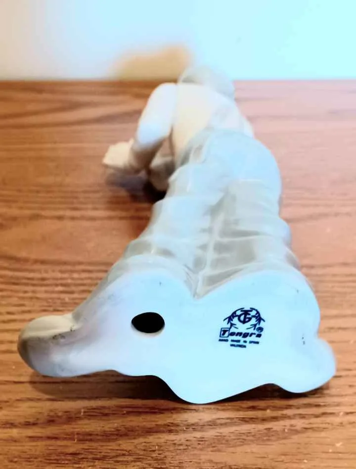 Tall Tengra Hand Crafted Clown Sculpture image indicator(6)