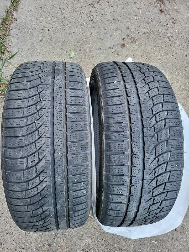 Nokian Tires 235 45 18 [X2]