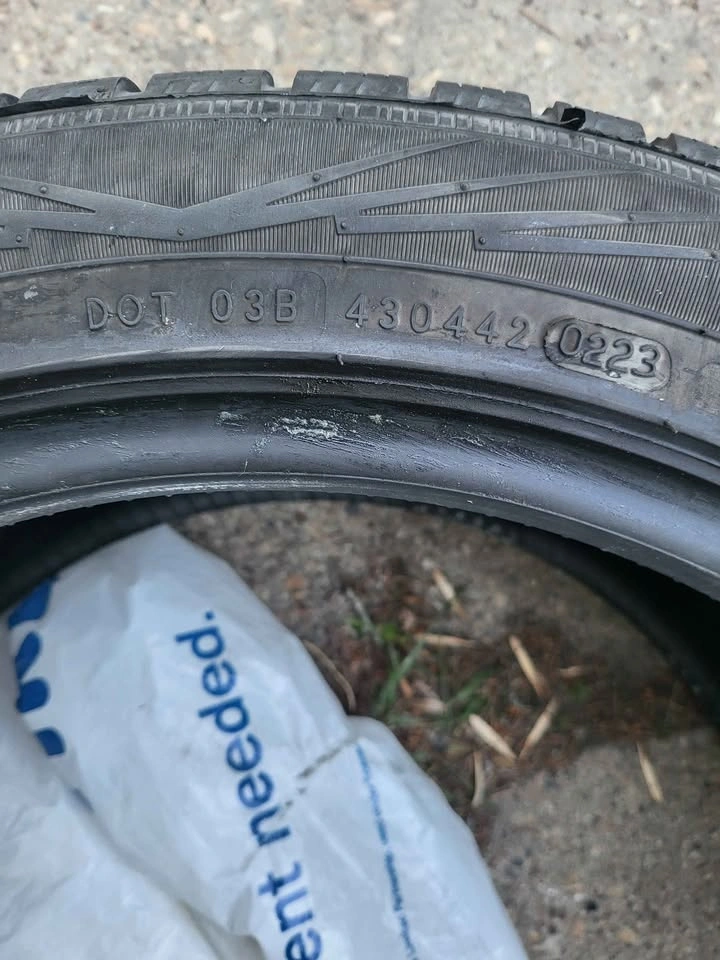 Nokian Tires 235 45 18 [X2] - photo 2