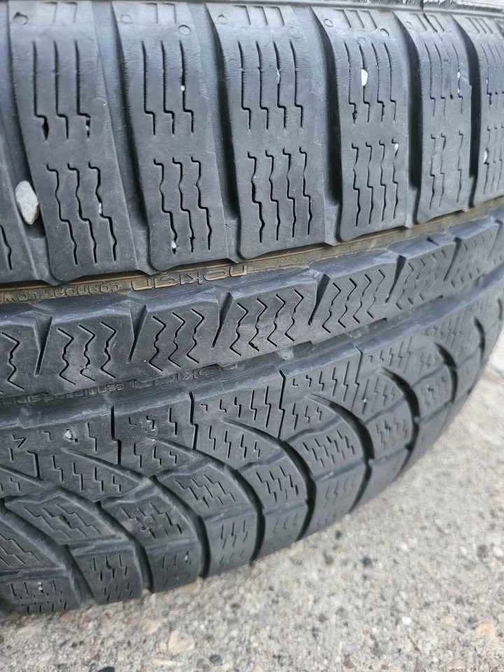 Nokian Tires 235 45 18 [X2] - photo 4
