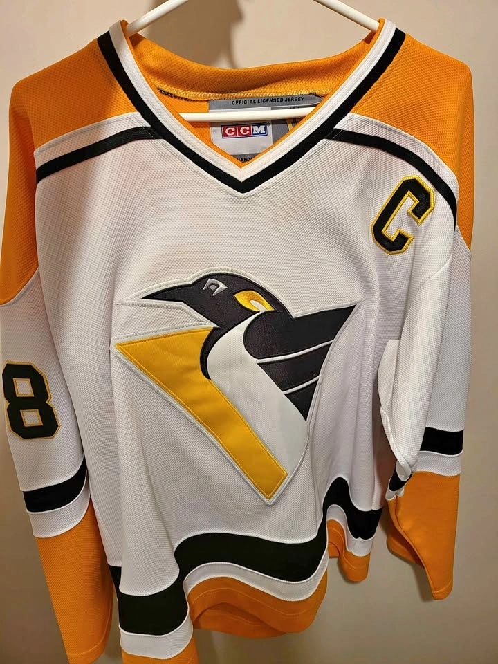 Men's hockey jerseys
