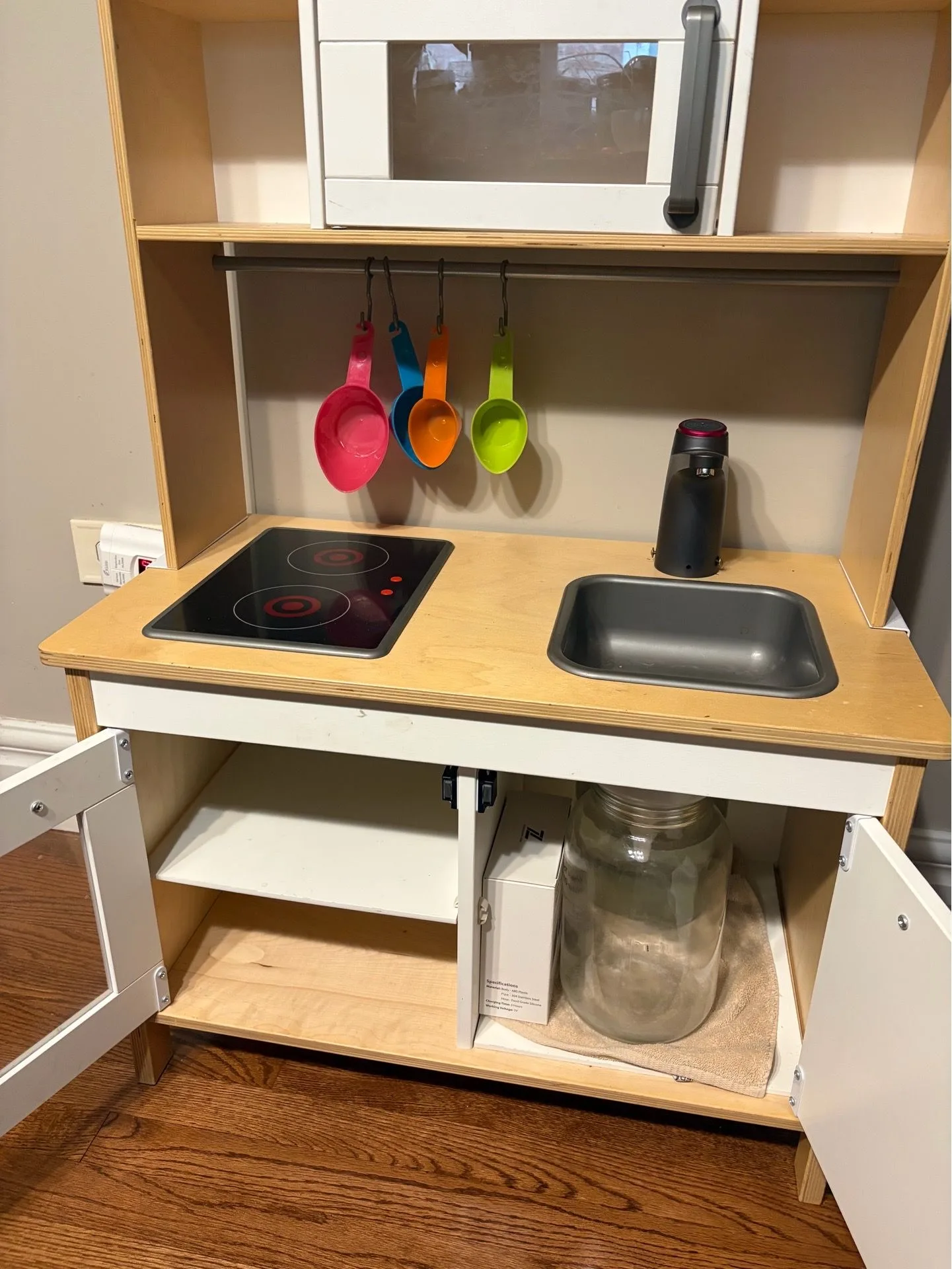 IKEA kitchen with working water - photo 2