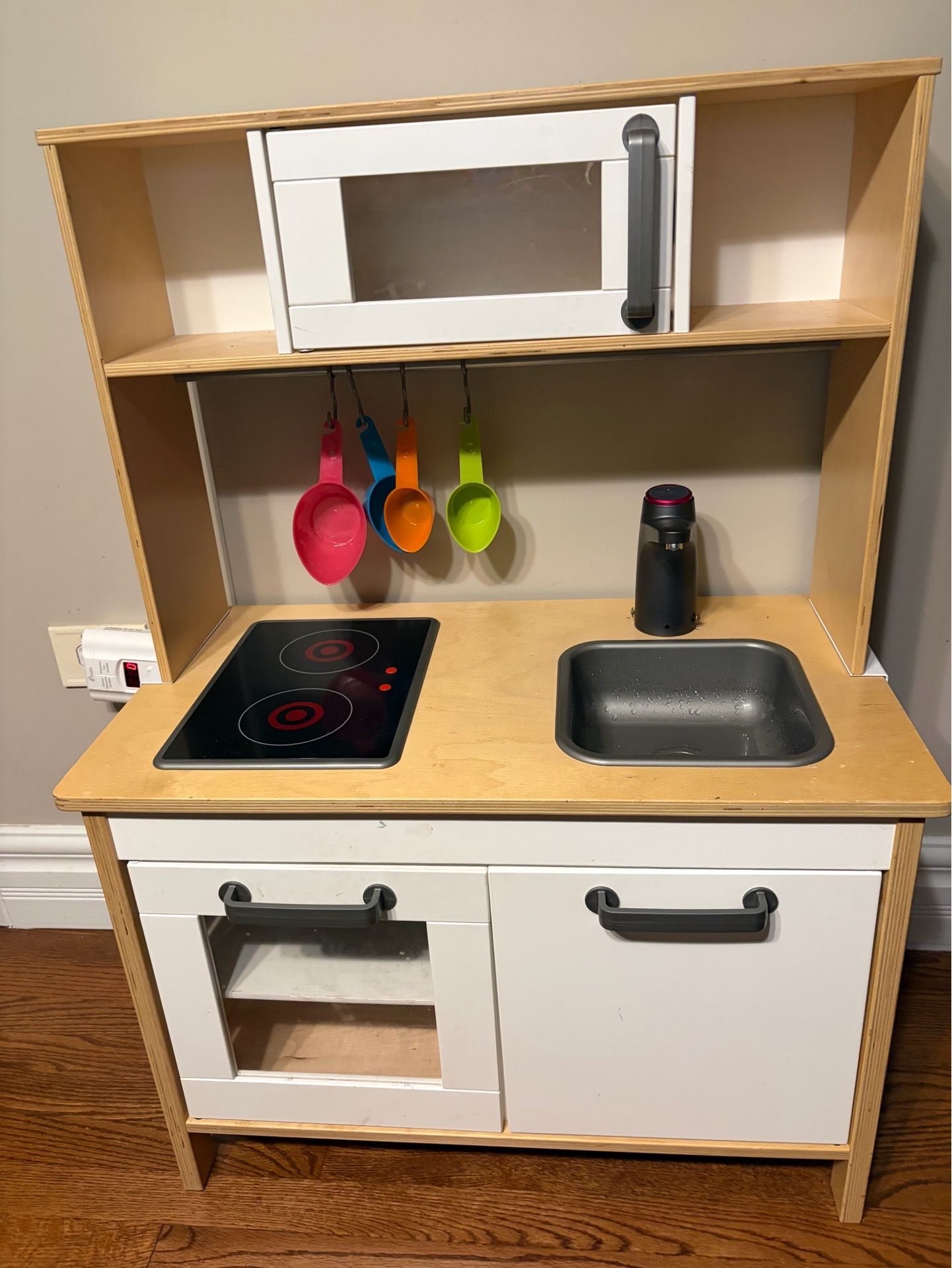 IKEA kitchen with working water - photo 3