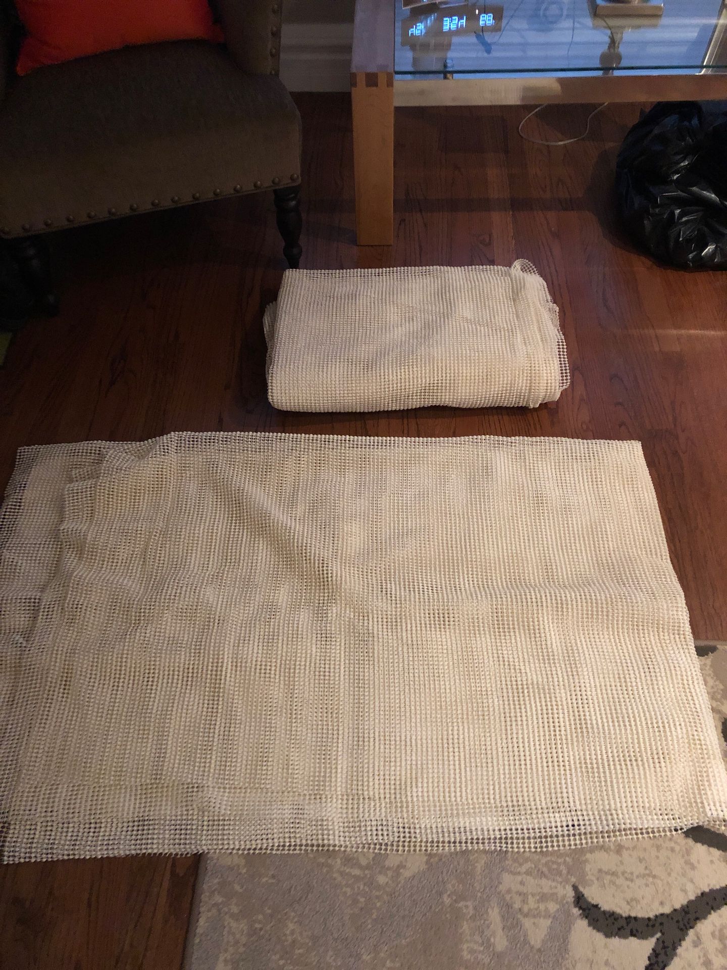 2 under rug gripper pads 7.91 x 9.75 feet - photo 3