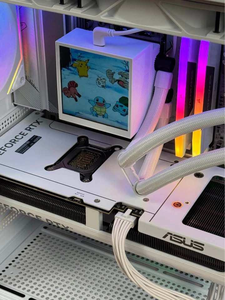 RTX 5070 | Ryzen 7800x3D | 32GB DDR5 | 2TB SSD - White Gaming PC - photo 3
