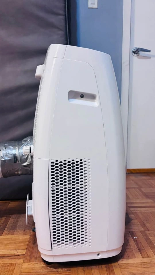 Eco-Air 12,000 BTU Portable AC — Barely Used, Complete Kit - photo 2