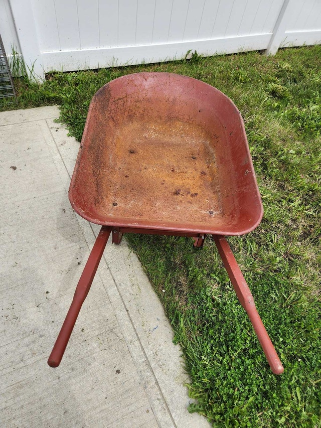 Excellent True Temper Steel Wheelbarrow - NEW TIRE - photo 2