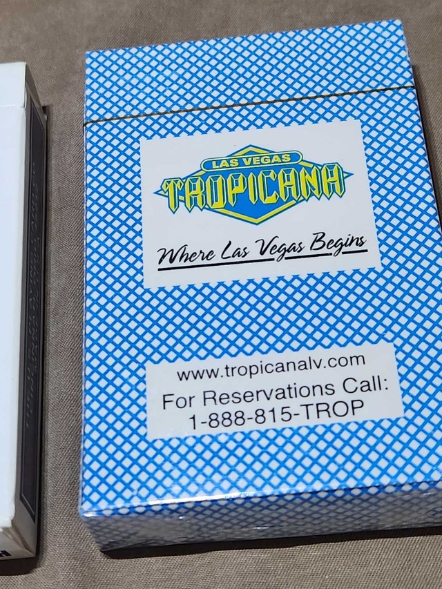 4 Authentic Las Vegas Casino Playing Card Decks - photo 5