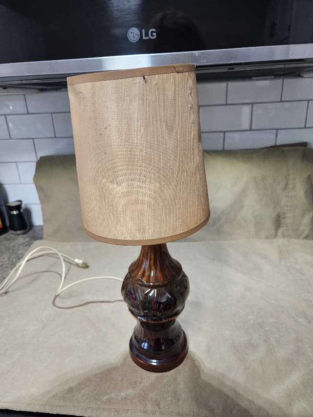 1960s/70s Mid-Century Modern Drip Glaze Ceramic Lamp - photo 2
