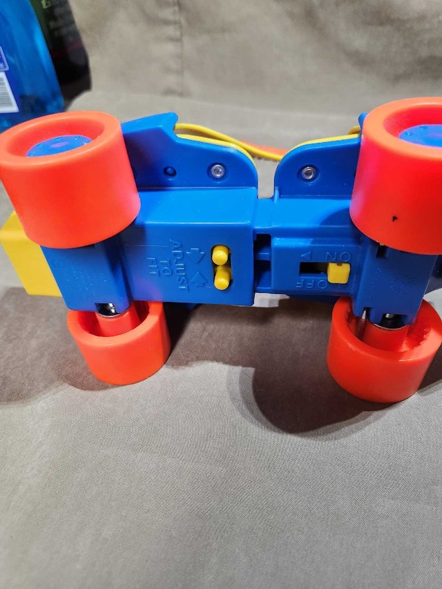 1980s Fisher-Price 1-2-3 Grow With Me Kids Roller Skates - photo 5