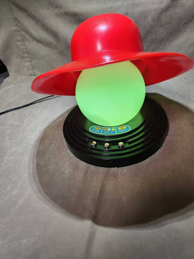 Vintage 1980s Space Age Cecil Light Hat Lamp - Original Owner - photo 5