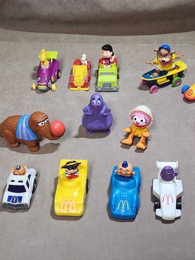 Vintage 80s/90s McDonald’s Toy Mega-Lot - photo 5