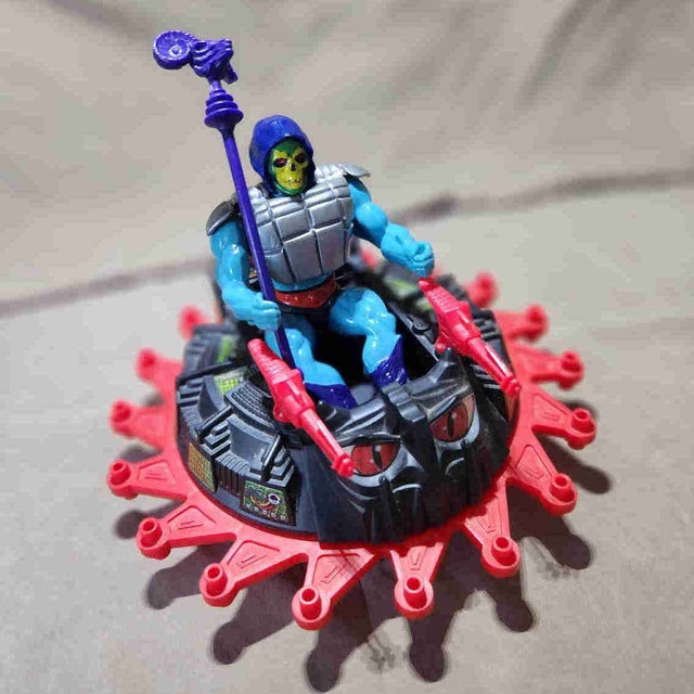 Vintage 1980s Masters of the Universe Roton & Skeletor Set