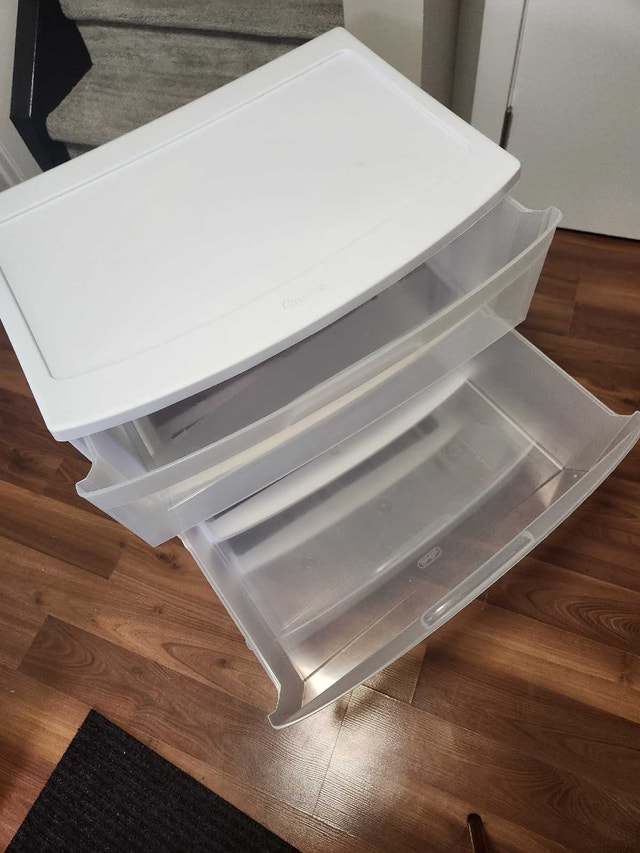 Sterilite 3-Drawer Wide Plastic Storage Cart – Great Condition! - photo 2