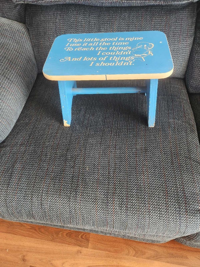 1985 Children's Step Stool, Edm. Sheltered Workshop History - photo 5