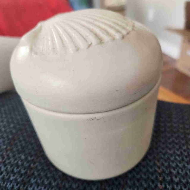 Vintage Clam Shell Trinket Box - Great Canadian Stoneware Co.