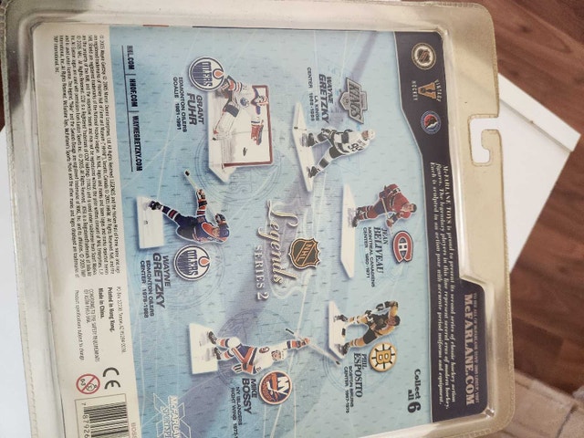 2005 McFarlane NHL Legends Series 2 "Mike Bossy" - photo 5