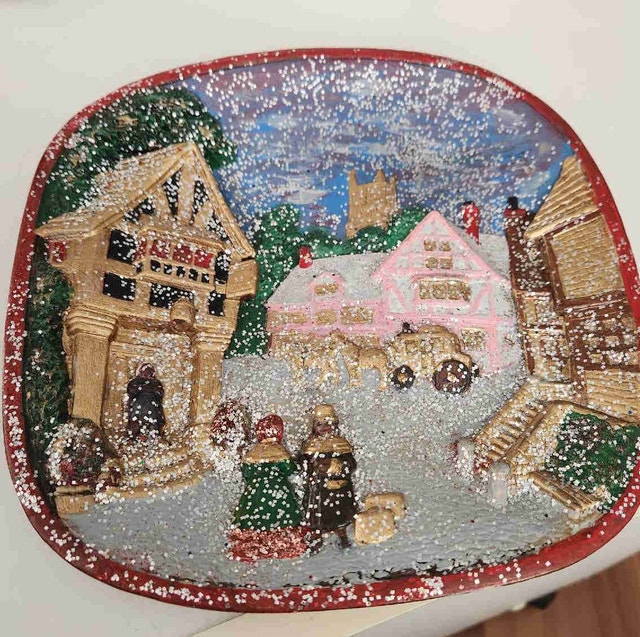 8" 3D Ceramic Winter Village Wall Plaque, Decorative Plate