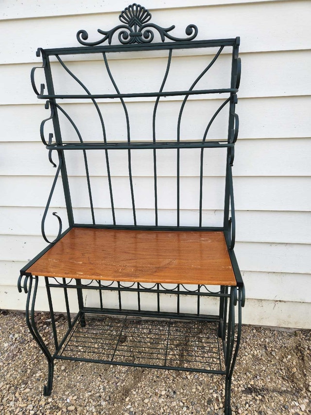 Vintage Wrought Iron Style Baker’s Rack