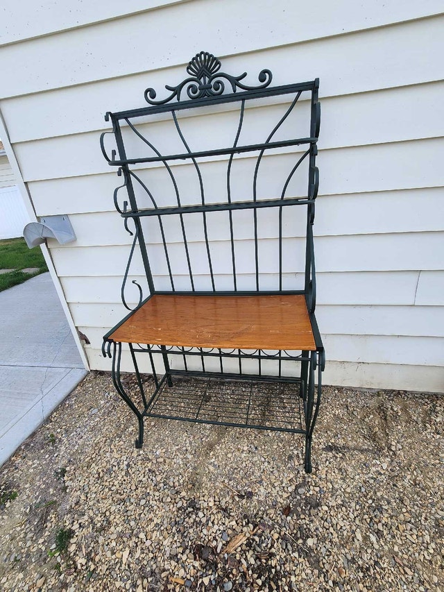 Vintage Wrought Iron Style Baker’s Rack - photo 4